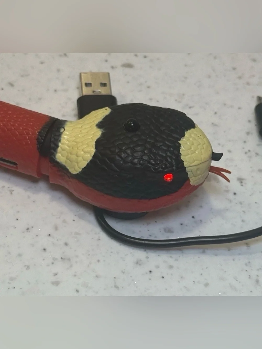 Smart Sensing Interactive Snake Cat Toy Automatic Obstacle Avoidance USB Charge
